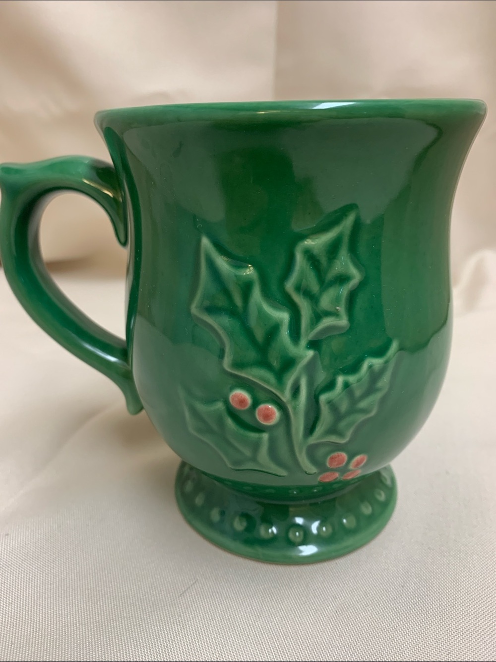 Vintage Green Christmas Holly Mug Embossed Pedestal Base Ceramic 16 oz.